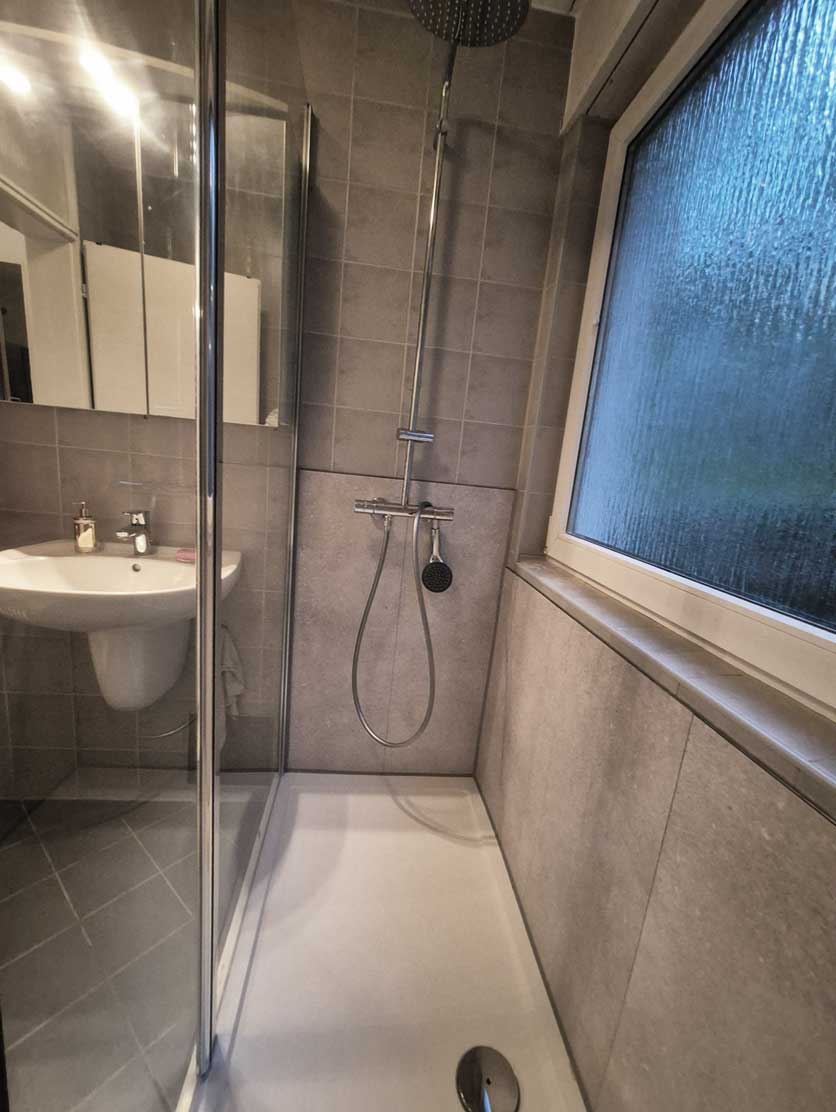 Umbau Badewanne zu Dusche